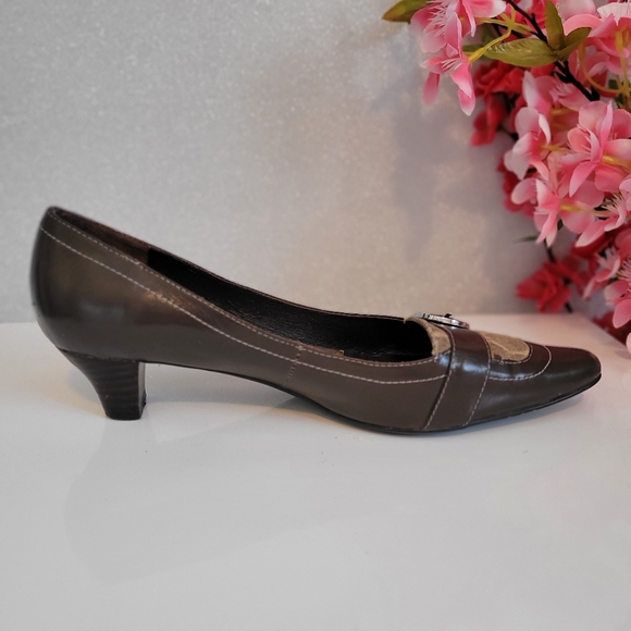 Vintage Salvatore Ferragamo Pumps Size 8.5 - Picture 2 of 8